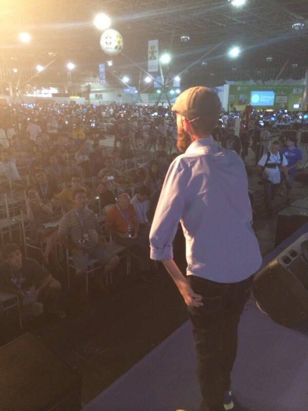 pacoragageles's tweet photo. No hay nada en la vida que merezca la pena que se haga solo" vía @maickelmelamed #cpbr7 http://t.co/z6ri9W2WEs
