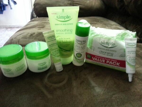NatalieCaldera's tweet photo. My Skin care must Haves #mysimple http://t.co/SS27eGrlPr