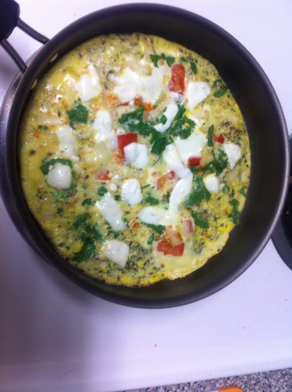 DietDoctorSmita's tweet photo. Don't u find dis omelette tempting........ Topped with mayonnaise http://t.co/b3hW2S4v1P