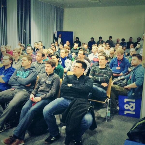 KarlsruheJS's tweet image. War saucool! Danke an alle die heute gekommen sind &amp;lt;3
und vielen Dank an unsere Sponsoren @1und1 und @etecture!