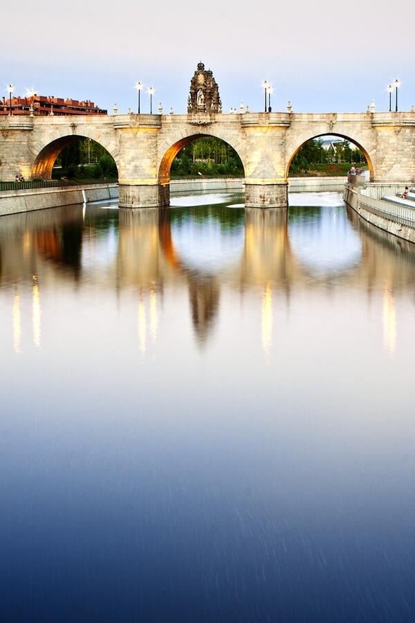 Chiringuito1's tweet photo. Bella imagen del puente de #Toledo http://t.co/EakIk3JDLN