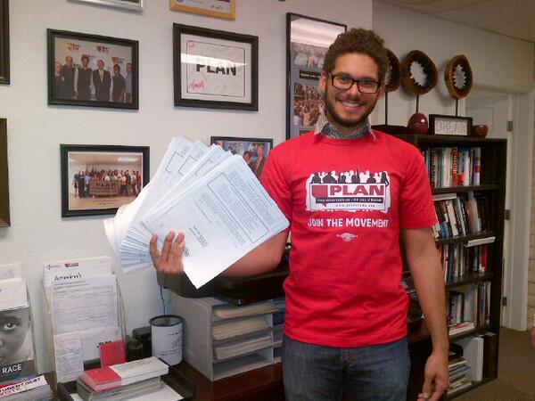 lisaredddd's tweet image. RT "@PLANevada: 200+ newly registered voters from one high school #HowWeDo #NVP2 http://t.co/fm8cHQscdS"//PLAN rocks! #alwaysdoes #GOTVNV