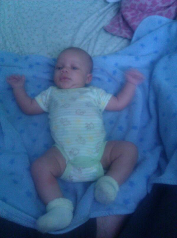 FuckYo__Feelins's tweet photo. Baby Jeremiah King Lasley almost 2 months old now @AnthonyW21_ http://t.co/uhEUXUDw1g