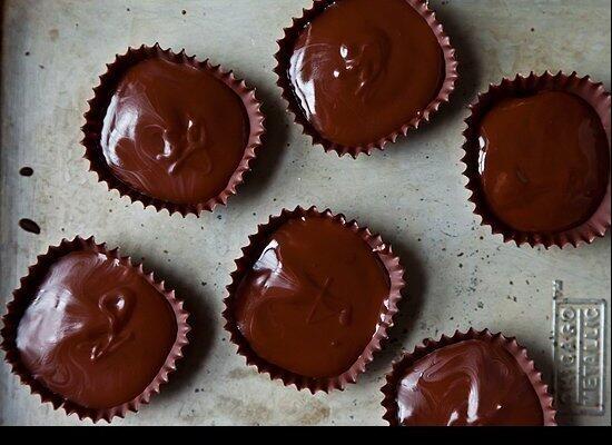 Glutenfreeda's tweet image. 10 decadent gluten-free desserts via @HuffPostTaste. Which recipe will you try? on.fb.me/1gl615m #GFCooking #GF