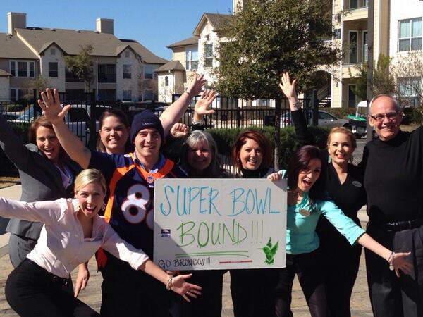 dawn_sprinkles's tweet photo. Congratulations to @iamjonesy45! Enjoy your dream trip!' #TouchdownCamden #makingdreamscometrue http://t.co/AmyTfQu1bv