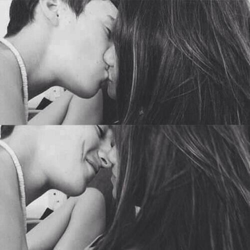 when he smiles after kissing you 😍😘