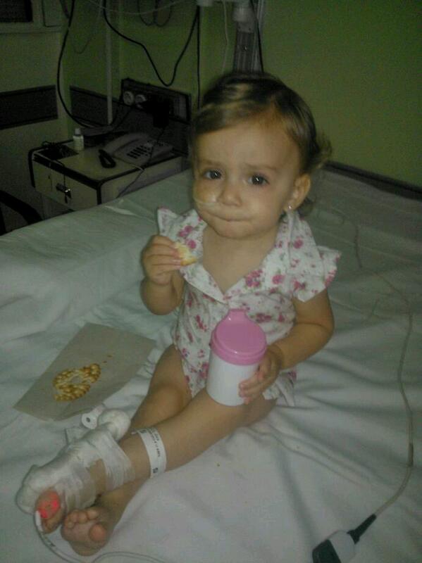 GonzalezFAnita's tweet photo. Sigan difundiendo.. en algún lado tiene que estar su donante. #UnCorazonParaAnita http://t.co/qJgoyXBKZU