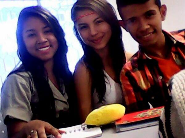 Kattylo01's tweet photo. Los Amo :3 http://t.co/Ic7p7QiO7y