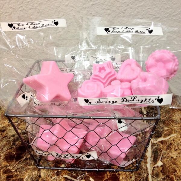 savagedelights's tweet photo. New handmade Coco Mango scented Mango/Shea Butter soaps http://t.co/AsgKbPGx34