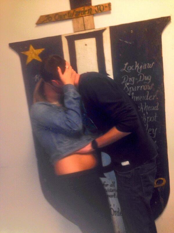 stoco_makeouts's tweet photo. coppin a feel http://t.co/b1fAC2bVL8