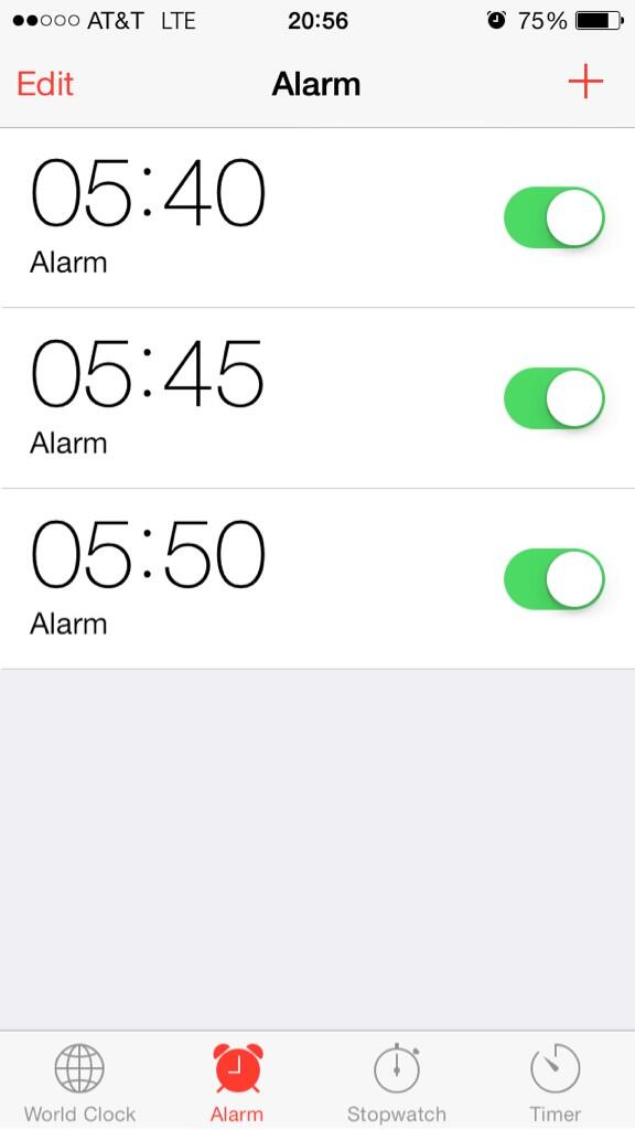 IanJamesPoulter's tweet photo. Night all. You know your in bed early when the turn down service knock on the door and you are already in bed. http://t.co/OWKdUDlQ5n
