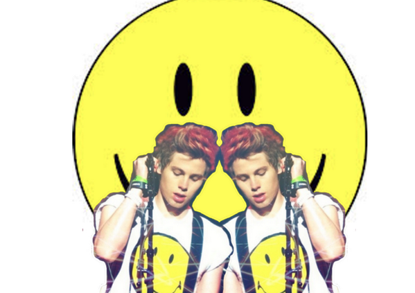 1Dand5SOSeditss's tweet photo. @Luke5SOS I made a edit of you!! ~Chanelle http://t.co/CGtsKNTylt