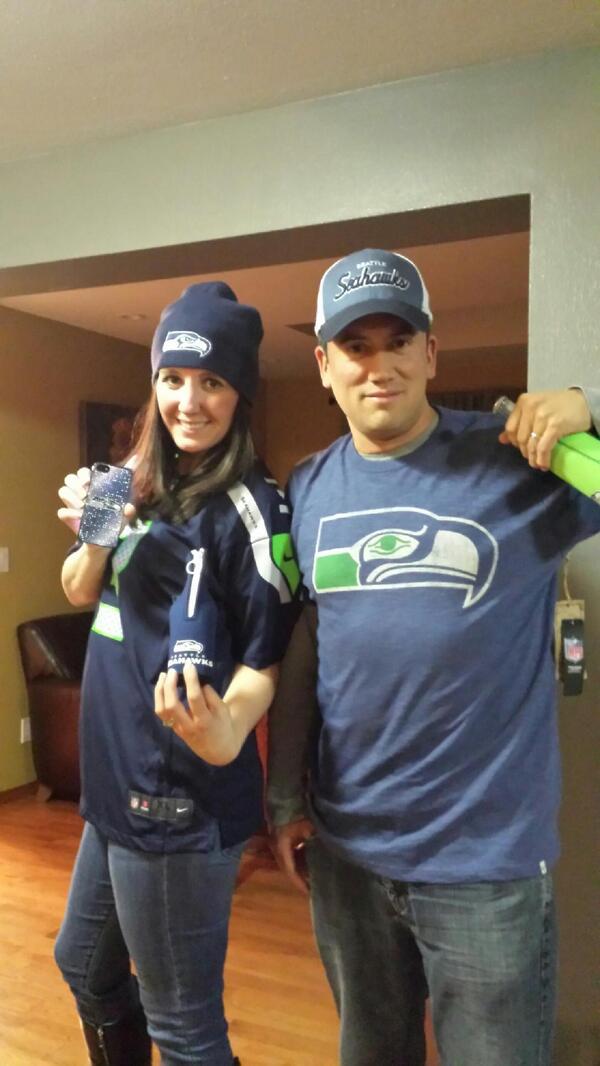 Jen98199's tweet photo. #vegas #Super Bowl #seahawks @MetSexGolf @annamagtown http://t.co/oR0uC4GVXG