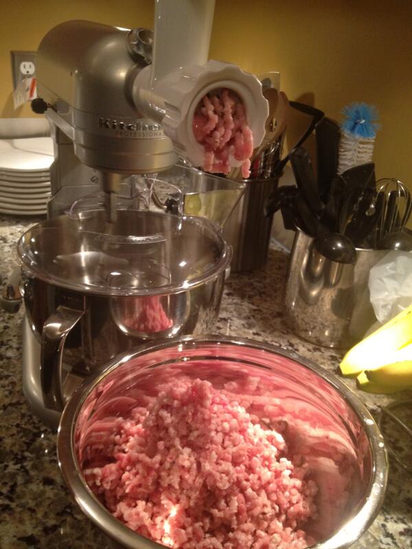 KevinJHarrell's tweet photo. Ever make homemade sausage? I gave it a shot. #imafoodie http://t.co/JMEgjShli7