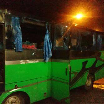 Bus pemain Persiku Kudus yang dilempari oleh Supoter Persijap , cc <a href="/infosuporter/">Suporter Indonesia</a>