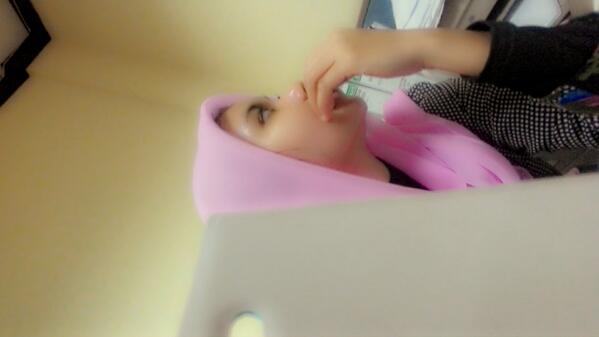 Jam segini... And I'm still here...