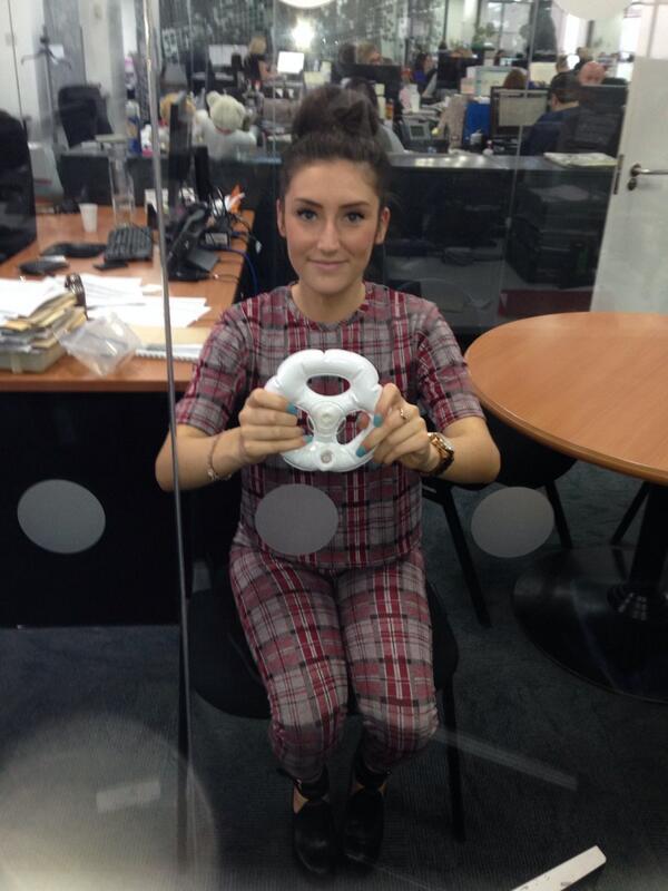 emmaoak's tweet photo. @OHMYDAIZ drive slowly @DLRLondon http://t.co/eZkMsPbpdk
