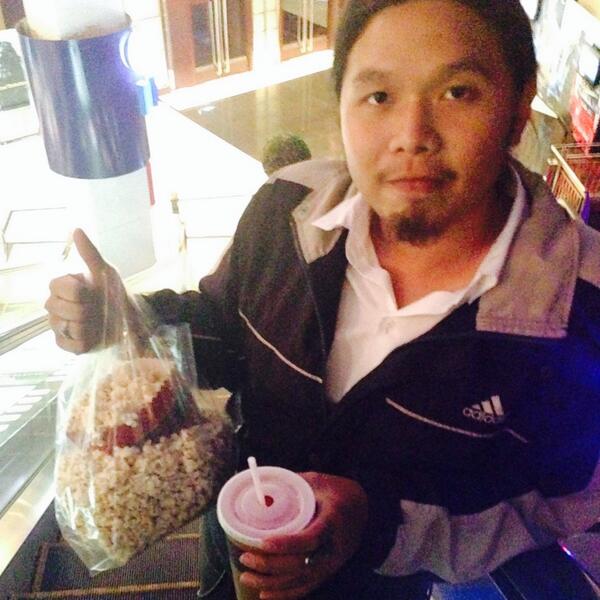 pat_dangerous's tweet photo. กล่องมันเล็กหรือถุงมันใหญ่ >.< #mkrt3305 http://t.co/ODgmbtxoNx