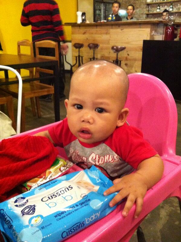 Tante <a href="/elviys/">Madamqahwa</a> mana neeeyh?