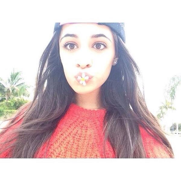 she is literally the prettiest girl ever, my god. 😍