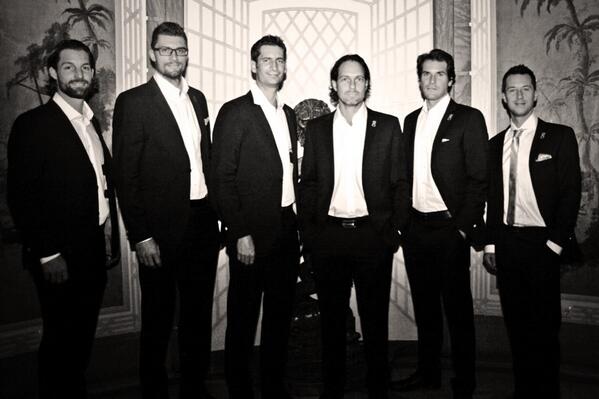 AndreBegemann's tweet photo. Team #Germany @DavisCup Official Dinner! @Kohlscribbler @TommyHaas13 #CArriens #FMayer #Brandy @AndreBegemann http://t.co/XUmi4hJQp4