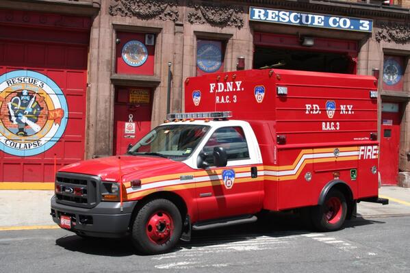 usapolicedept's tweet photo. #fdny http://t.co/0gBbZM5HqT