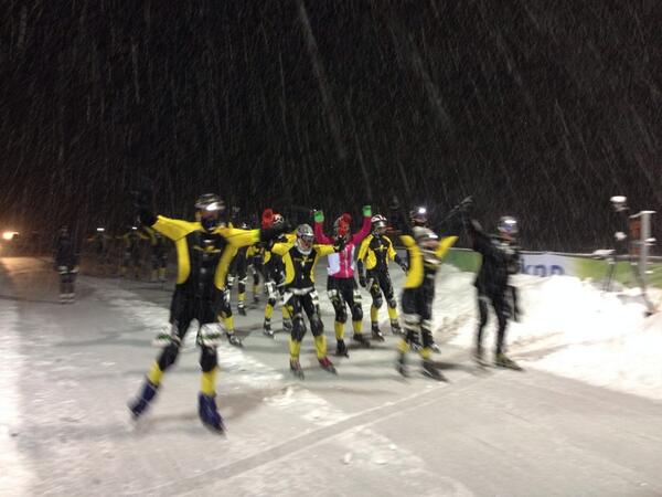 Doreleijers's tweet photo. Peloton Skate4Air binnen in hevige sneeuwval op de Weissensee #AEW14 http://t.co/zYzChYbo5k
