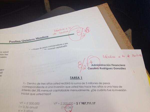 Pauqm's tweet photo. Hasta en esto somos compartidas jajajajajajajaja 👭📝 @carorodriguezG http://t.co/uLqKvv7mHs