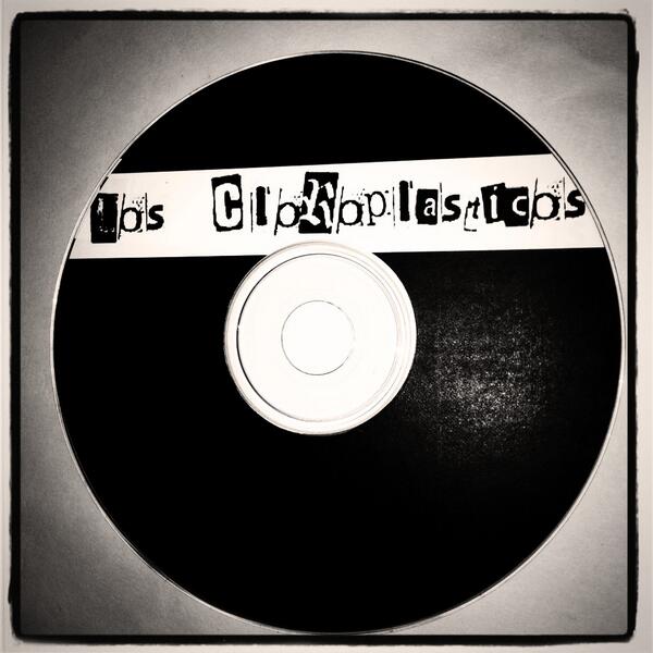 CLOROPLASTICOS's tweet photo. Quien esta listo para el disco de Cloroplasticos??? http://t.co/v3Xdz3XOIh