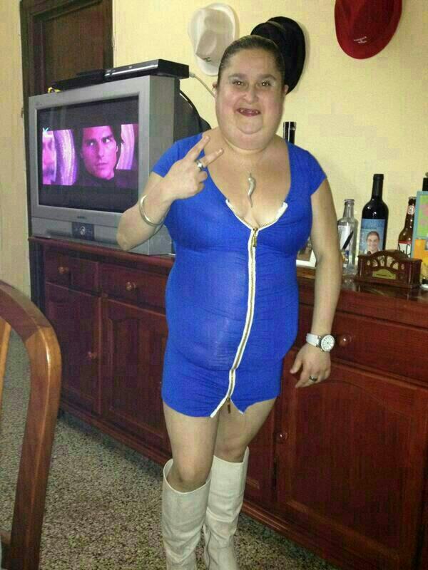 Esta chiquilla esta triste xqe se a enterado q su ídolo <a href="/rtorres_92/">Ruben Torres</a> está lesionado ella quería verlo