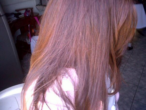 Crystell_HS's tweet image. My hair is mine. :p #AllNatural #Moments #Originall #Me