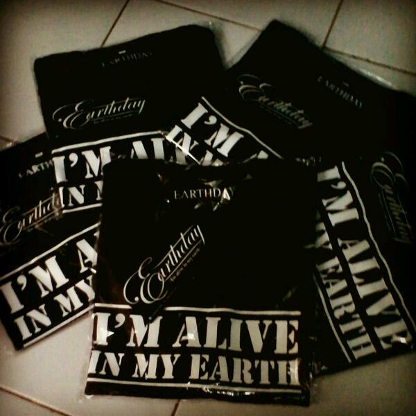 Ready “I,M ALIVE IN MY EARTH” 85K