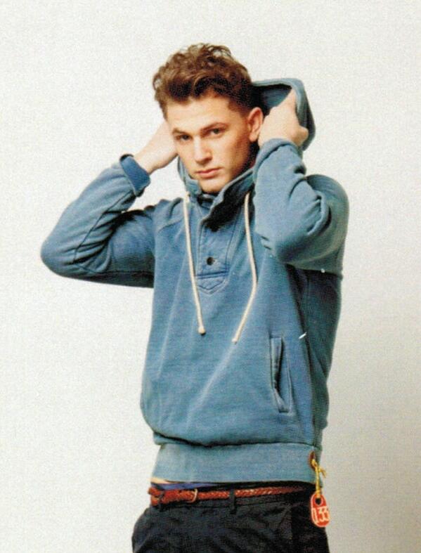 Hakan hem şık hem rahat olmasını Scotch &amp; Soda' ya borçlu!! #intikam