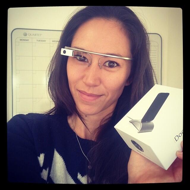 Nathalie De Clercq on Twitter: "Back to work (#idockall!) thus back to  #googleglass! http://t.co/0IIjZdm8Mn http://t.co/ROmGT1hWpI" / Twitter