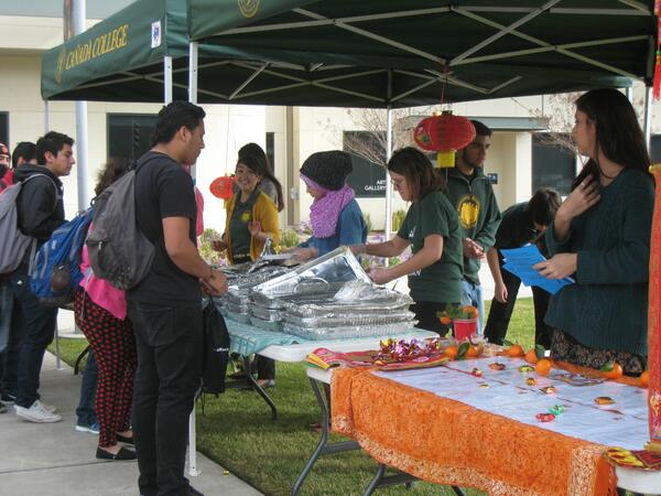 Did you miss Club Rush? We'll have another tonight at 5 pm in the main quad. Learn about clubs and how to start one.