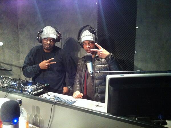 contraverze's tweet photo. Bussy in the Brandnew studio! @HotoTwenty http://t.co/n6ZprcyVQh