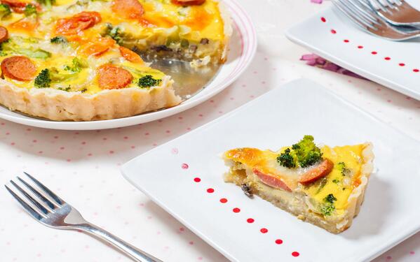 kchoi_creative's tweet photo. I have a new photo on #500px : Sausage Pie #photographer #photography http://t.co/gadQ40NBxf