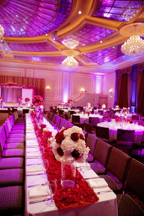 WeddingPornx's tweet photo. Lighting is the key #MyDreamWedding :) http://t.co/kcuVbbxvaU