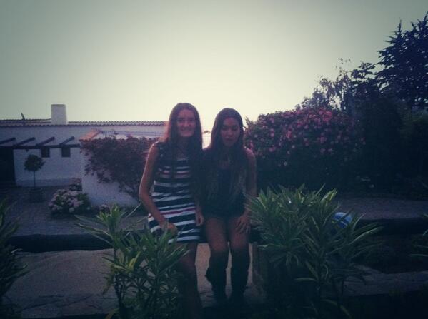 ElisaPinochet's tweet photo. Zapallar 💕 @BarbaraEdwardsD  @estercampana http://t.co/8tqOVrdbWU