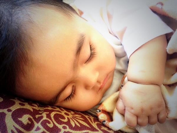 NWonganu's tweet image. หลานสาวหลับ น่ารักจิ๊บิ น้องไอติม