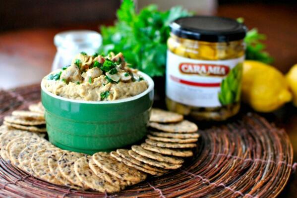 udisglutenfree's tweet photo. Late night snack anyone? How about Grilled Artichoke Hummus. #Recipe via @simply_scratch: http://t.co/qSvvO0Zp7o http://t.co/j2OjtmyVmZ