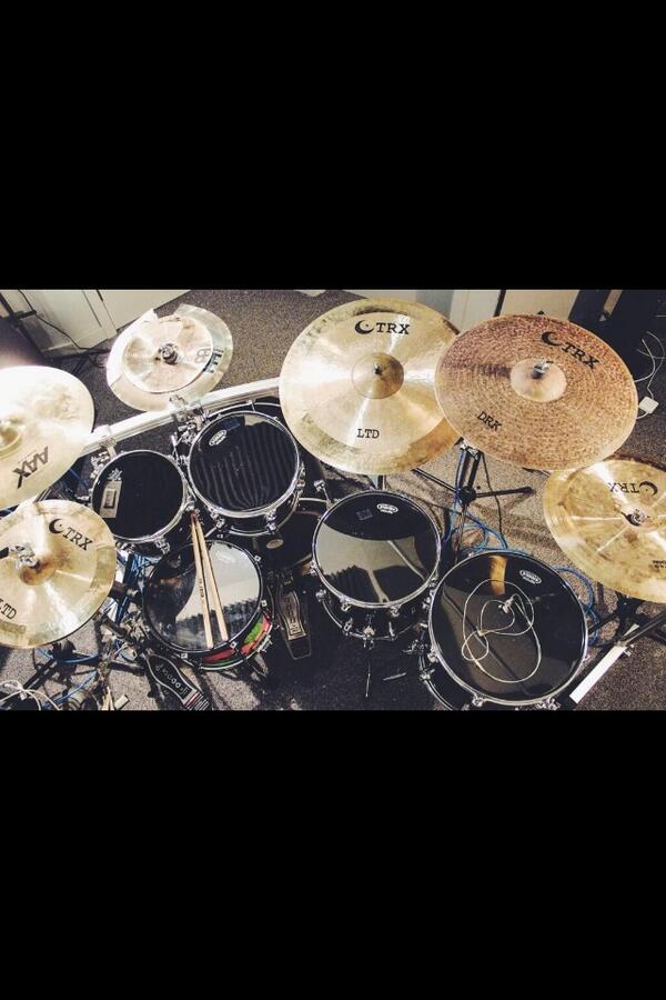 drum_porn's tweet photo. Wow http://t.co/00PNlCWMy2