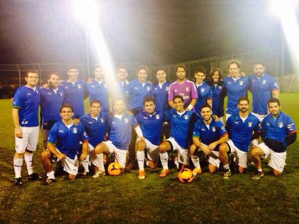Presentación oficial del equipo para esta temporada en la @copa_premiergdl #TodosSomosHacienda