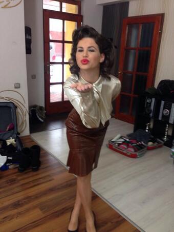 Enjoy my new scene !!! Wish ya"ll a good start for today ...kisses from budapest http://t.co/3ZkpYPe