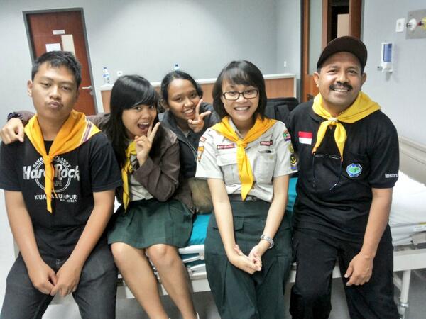 Adventist_YES's tweet photo. Kakak-kakak instruktur #YESBSTC http://t.co/yhRLrSMU75