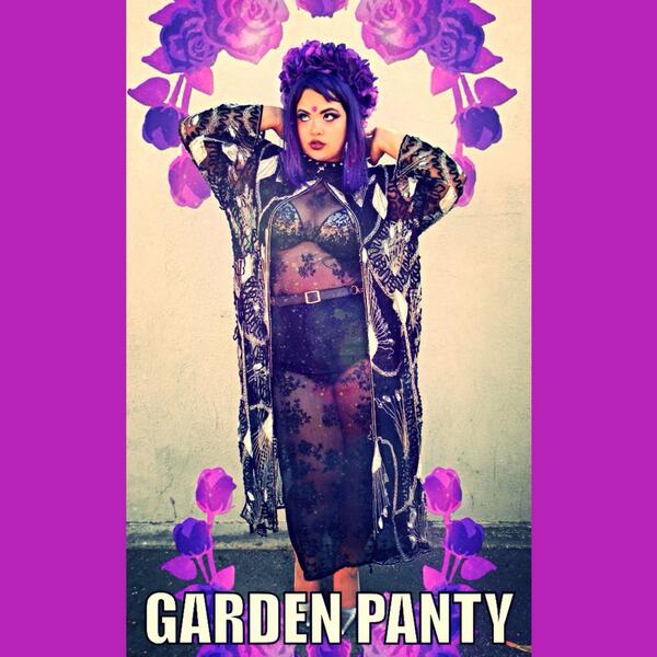Sakarisingh's tweet photo. @ladygaga @JakeGThompson @Beyexi GARDEN PANTY #MonsterStyle #ARTPOPMemeParty http://t.co/ITgo2tUy06