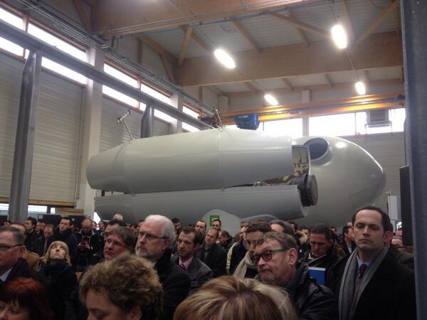 Ch_Porquier's tweet photo. Inauguration de #windlab #picardie à #amiens avec @regionpicardie @feeasso @ser_enr @ademe #enr #transitionNRJ http://t.co/k4yM4mxrVl