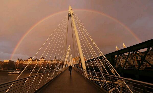 Day in photos | #London #HungerfordBridge #Rainbow | via @Reuters