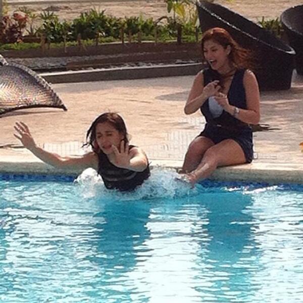 ChikaPilipinas's tweet image. Last night's scene.... #poolscene #nicole #monica #bestfriends #thelegalwife #BTS