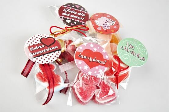 DulceDisenoNava's tweet photo. Os dejamos una idea.. Unos romanticos llaveros con golosinas.
Estos lllaveros tambien se pueden hacer con tu foto http://t.co/fhC9Bs0PE6
